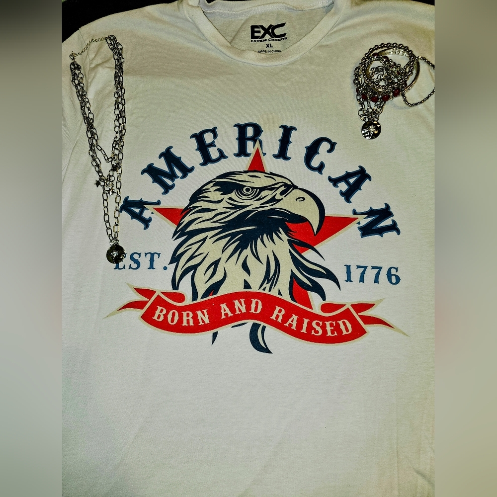 EUC American Born and Raised graphic tee white XL
